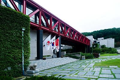 首尔艺术大学